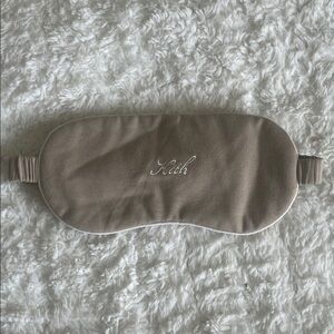 Kith Beige Relaxation Eye Mask